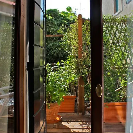 Patatina Bed & Breakfast 4*