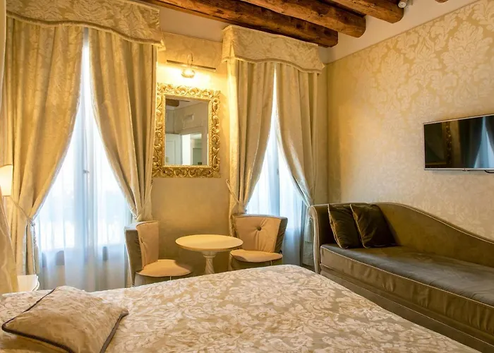 ベッド・アンド・ブレックファスト B＆b パタティーナ 4*