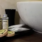 Alojamento de Acomodação e Pequeno-almoço Patatina 4*
